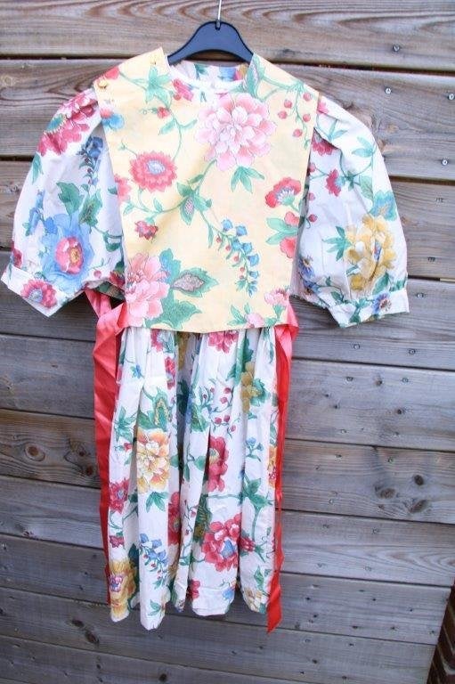 Jurk creme/ kleur Madeleine mt 140 Vaste prijs, Meisje, Ophalen of Verzenden, Zo goed als nieuw, Madeleine