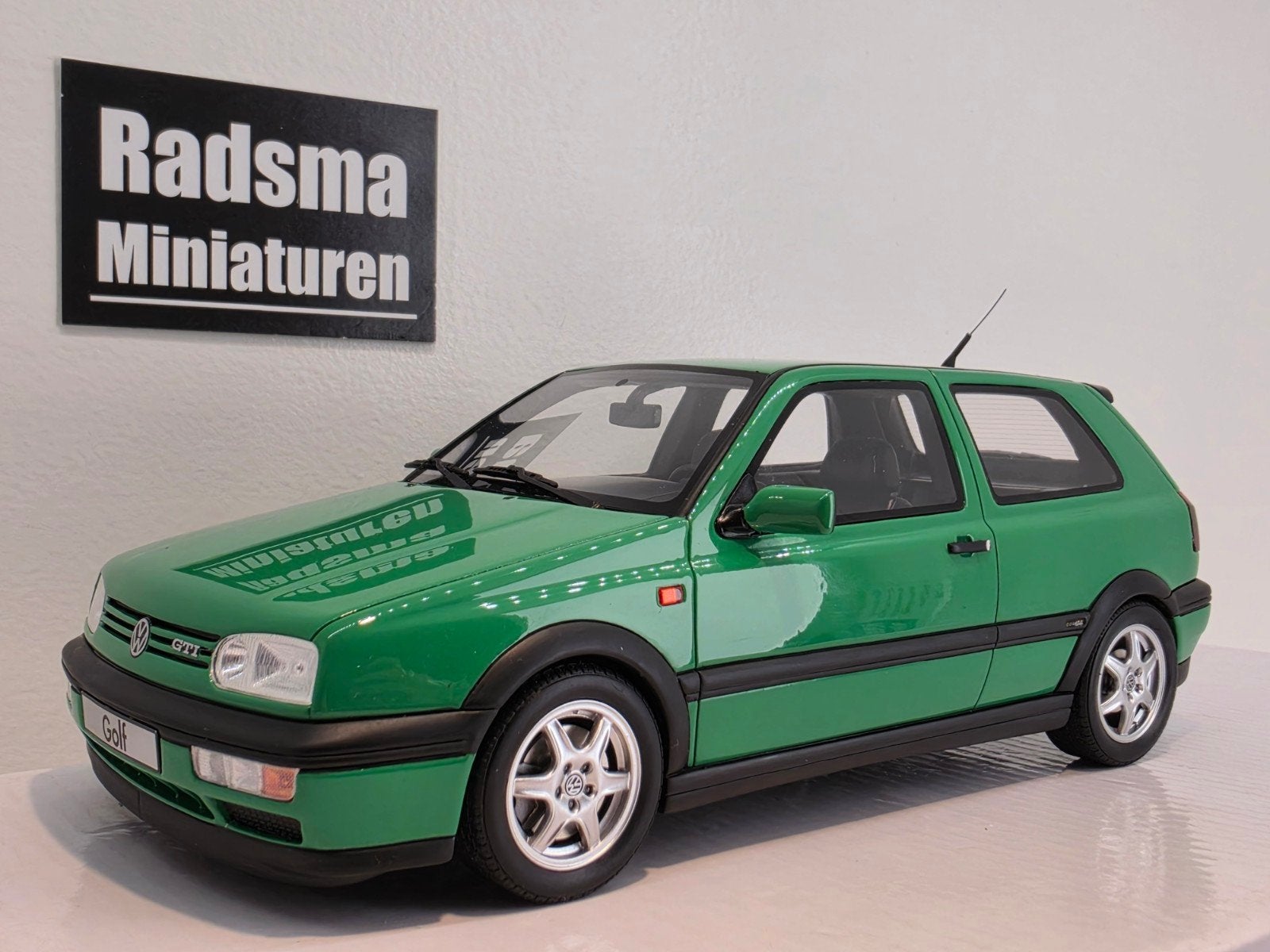 Volkswagen golf Mk3 - Groen Color concept - 1:18 Ottomobile, OttOMobile, Auto, Ophalen of Verzenden, Zo goed als nieuw