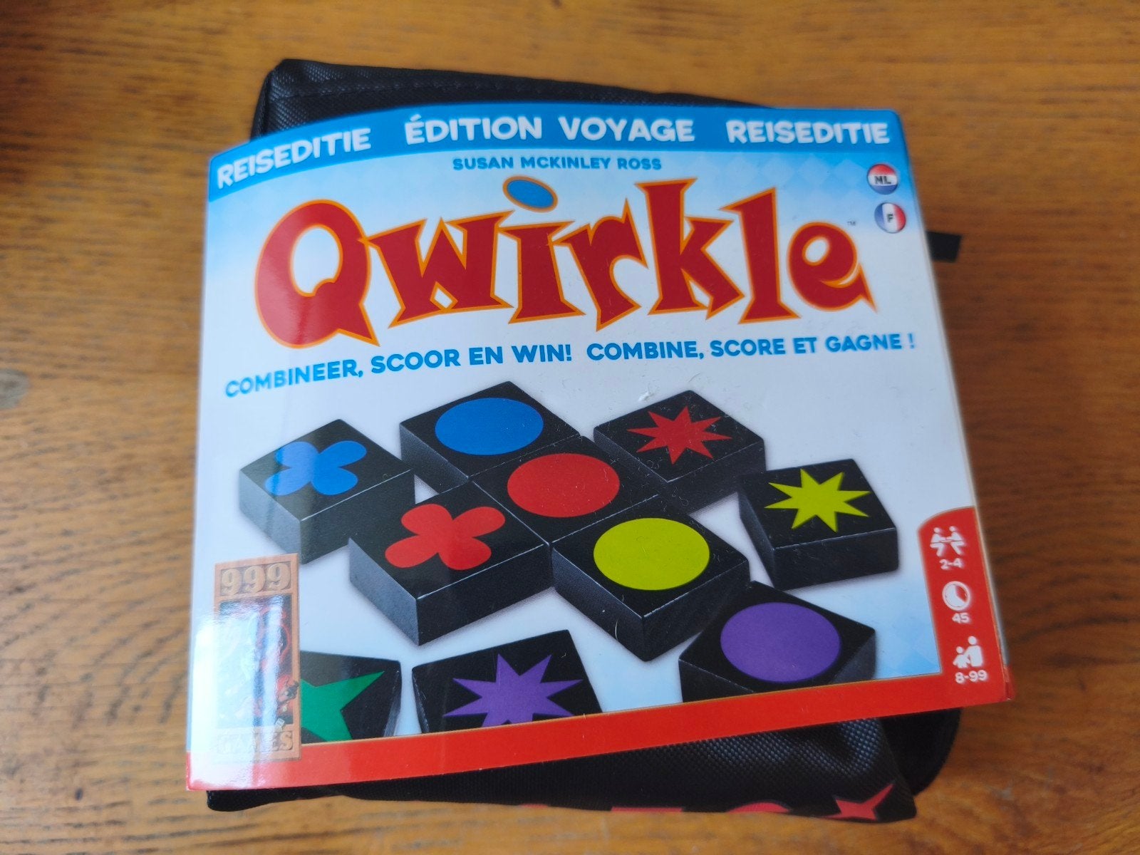 Qwirkle Reisspel - Combineer, Scoor, win! l 999 Games -NIEUW, Een of twee spelers, Ophalen of Verzenden, Zo goed als nieuw, 999 Games