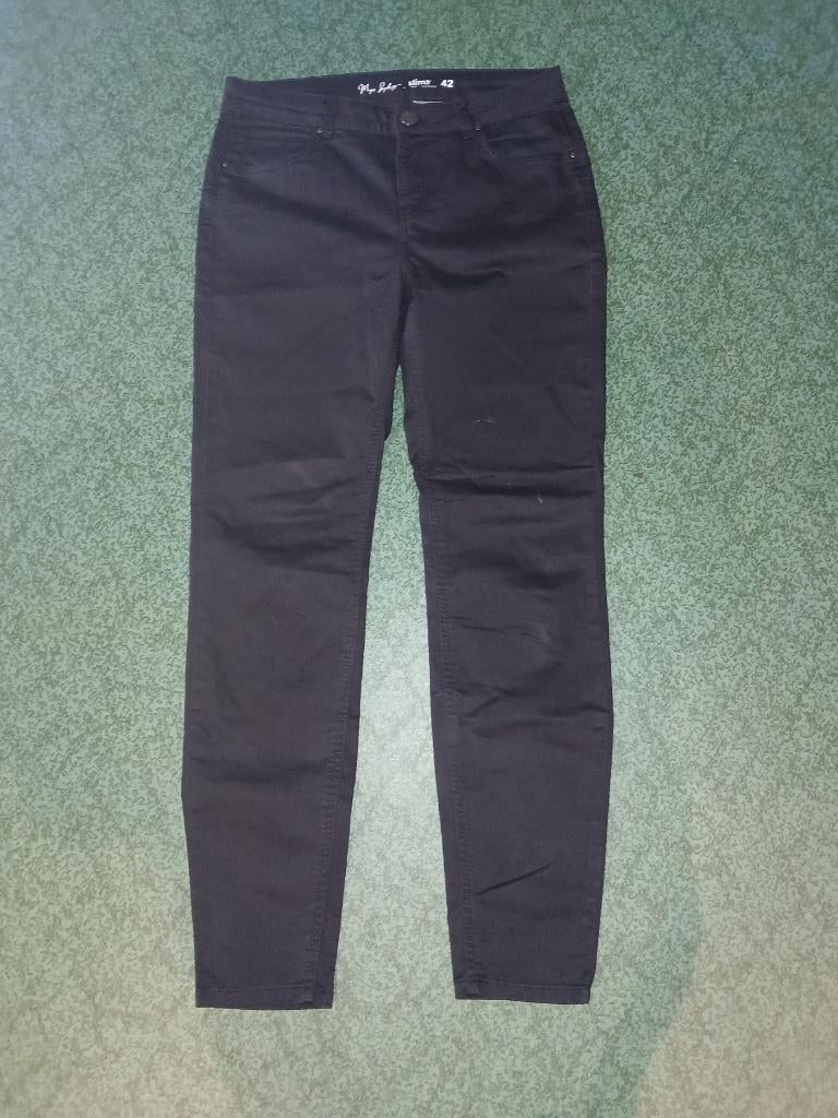 7) Zwart Magic Simplicity jeans maat 42, Magic Simplicity, Zwart, Ophalen of Verzenden, Zo goed als nieuw