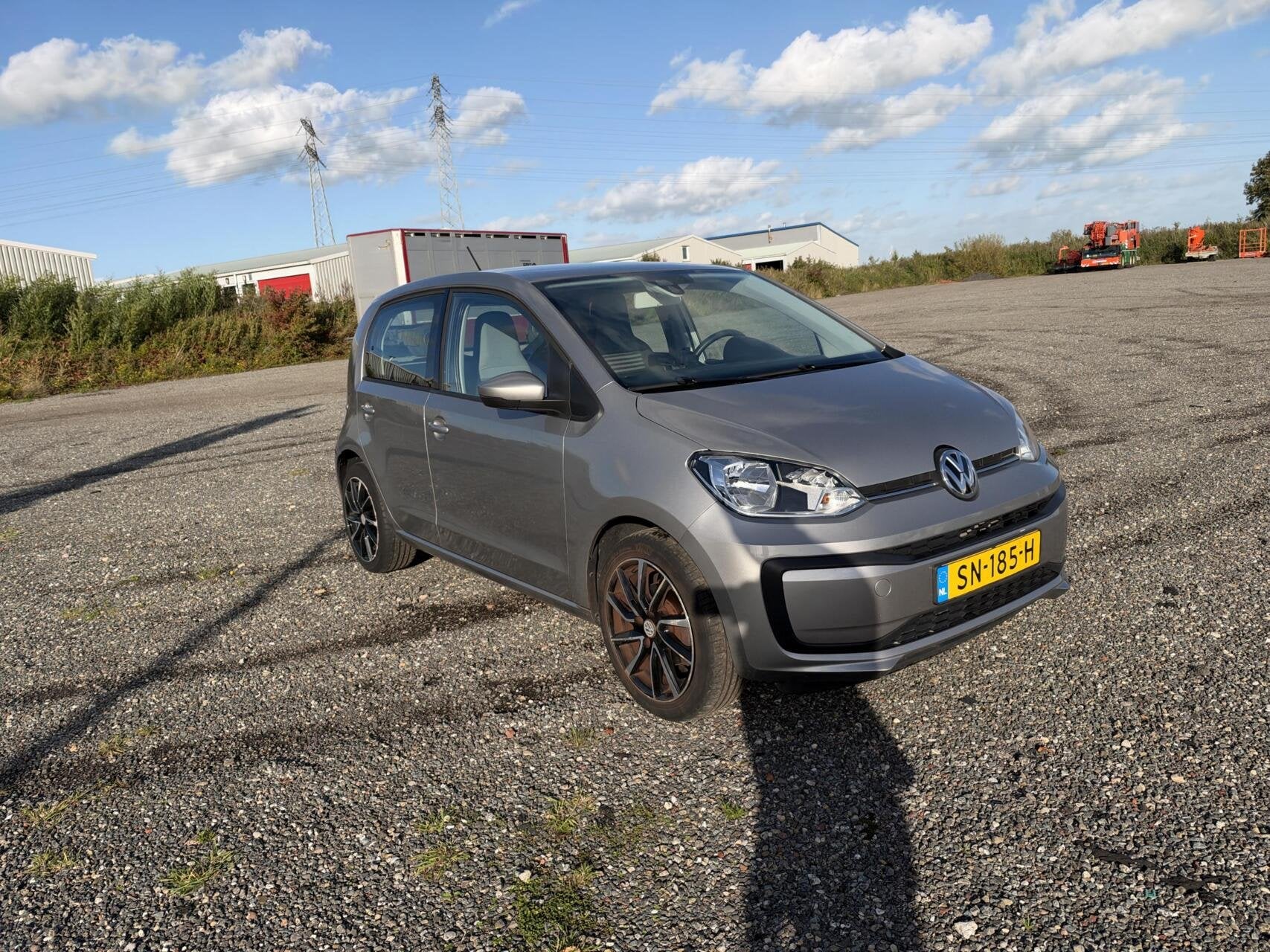 Volkswagen Up! 1.0 BMT high up! 2018! Nwe model. Airco 5drs, Voorwielaandrijving, Gebruikt, Verwarmde buitenspiegels, Origineel Nederlands