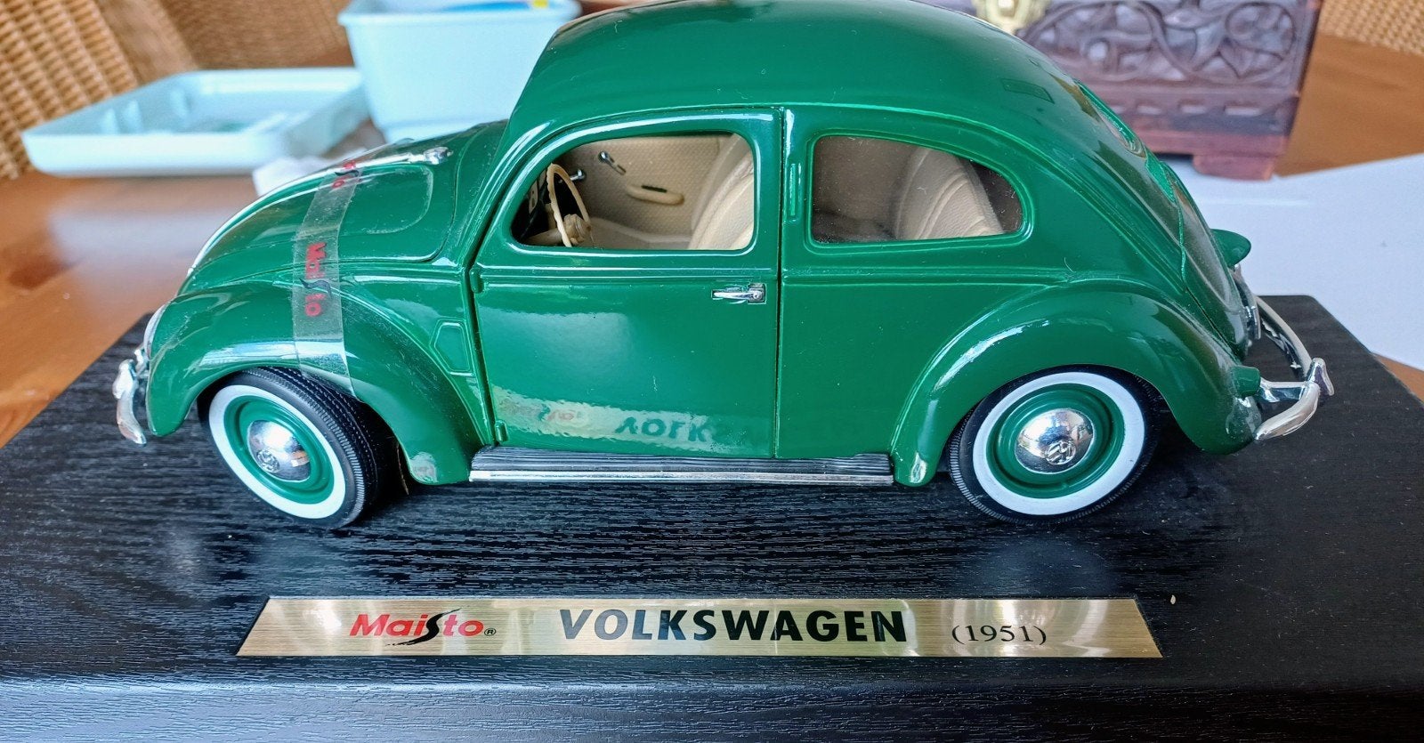 Prachtige Maisto VW Kever 1951 - 1:18 op voet, Hobby en Vrije tijd, Modelauto's | 1:18, Ophalen, Maisto
