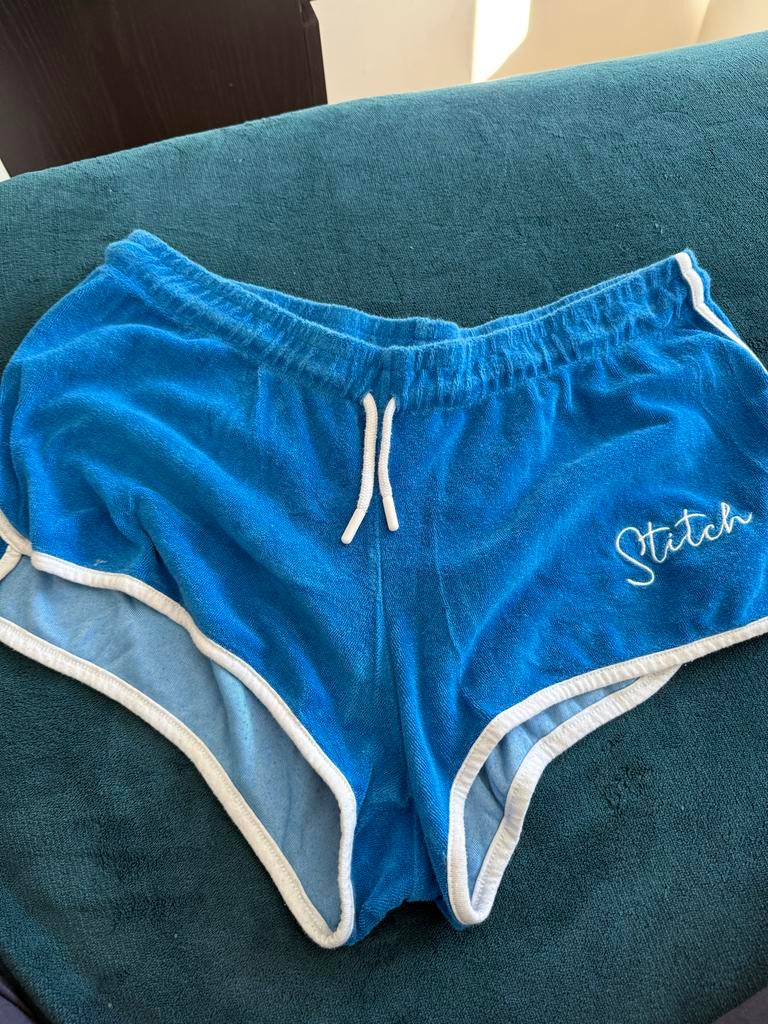 Stitch pyjama set (topje en broekje), Kleding | Dames, Ophalen of Verzenden, Gedragen, Maat 42/44 (L)