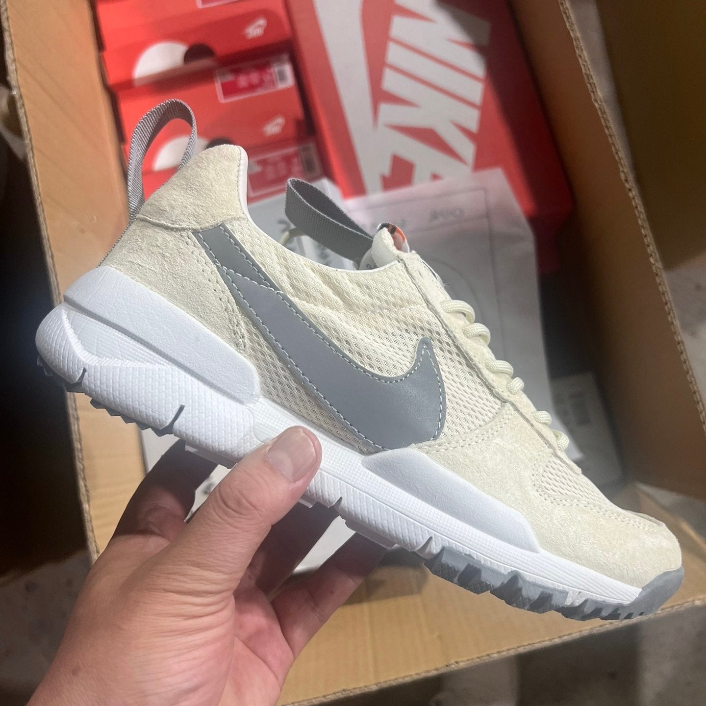 NIEUW Nike Craft US10/Eur44 NASA Mars Yard 2.0, Kleding | Heren, Wit, Nieuw, Ophalen of Verzenden, Sneakers of Gympen