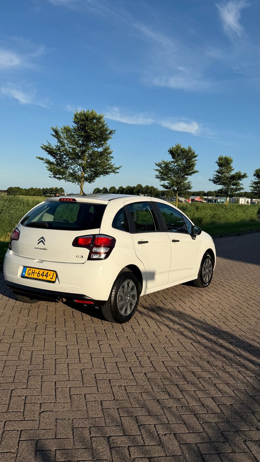 Zeer Nette Citroën C3 1.0 I 50KW 2015 Wit Nap APK, Auto's, Citroën, Voorwielaandrijving, 948 kg, 775 kg, Origineel Nederlands