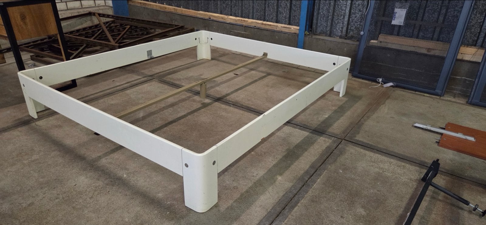 Auping Auronde bedframe wit 200x180cm, Ophalen, Gebruikt, Wit, Tweepersoons