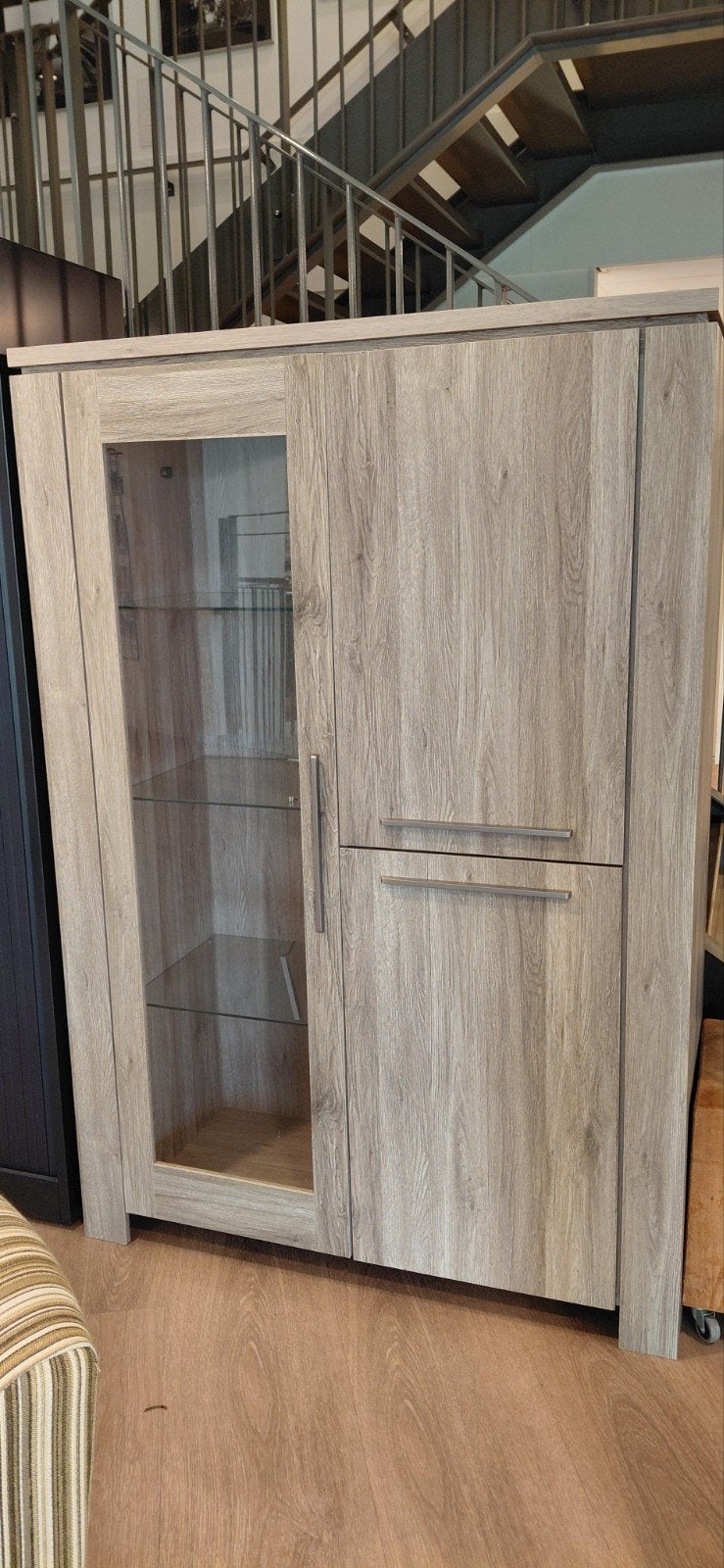 Vitrinekast met glazen en houten planken, Ophalen, 100 tot 150 cm, Glas, 100 tot 150 cm