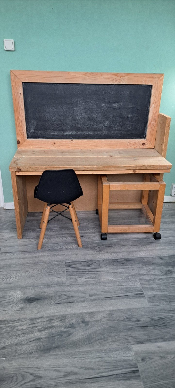 Steigerhouten Kleuterbureautje met Krijtbord, Ophalen of Verzenden