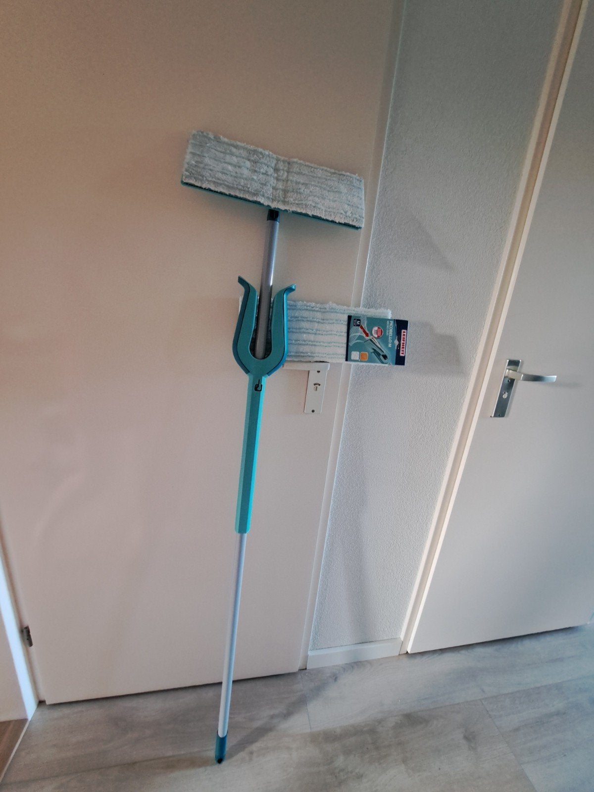 Leifheit Picobello M Vloerwisser met microvezeldoek, Ophalen, Mop of Dweil