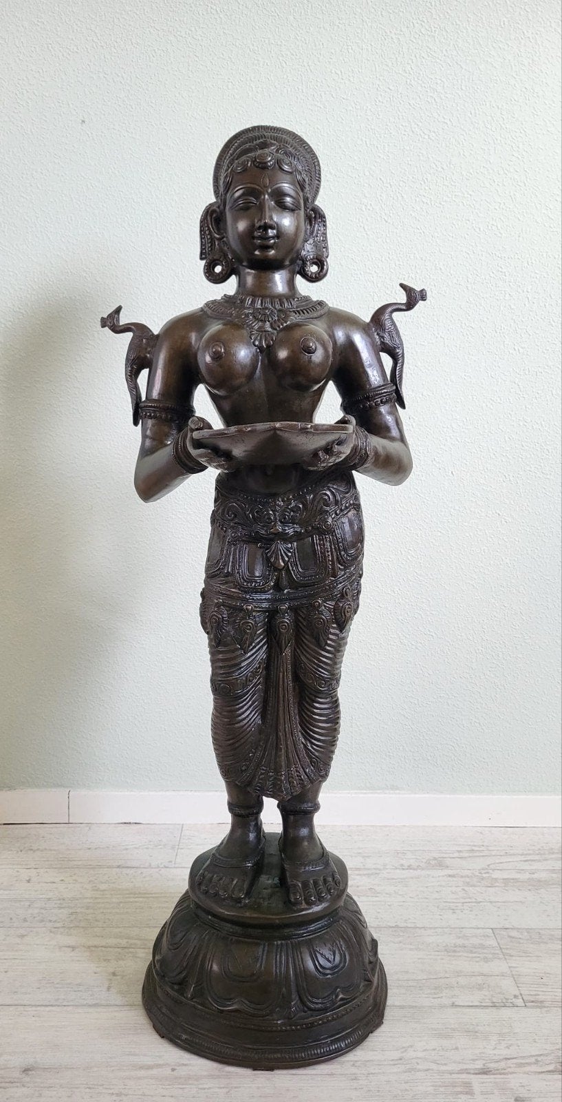 Groot bronzen beeld van een vrouw, 84 cm hoog, Antiek en Kunst, Ophalen, 50 - 100 cm, Brons, Beeld