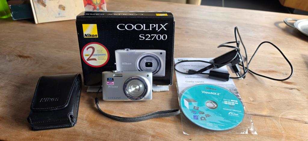Nikon COOLPIX S2700, Audio, Tv en Foto, Fotocamera's Digitaal, Gebruikt, Compact, Ophalen of Verzenden, 4 t/m 7 keer