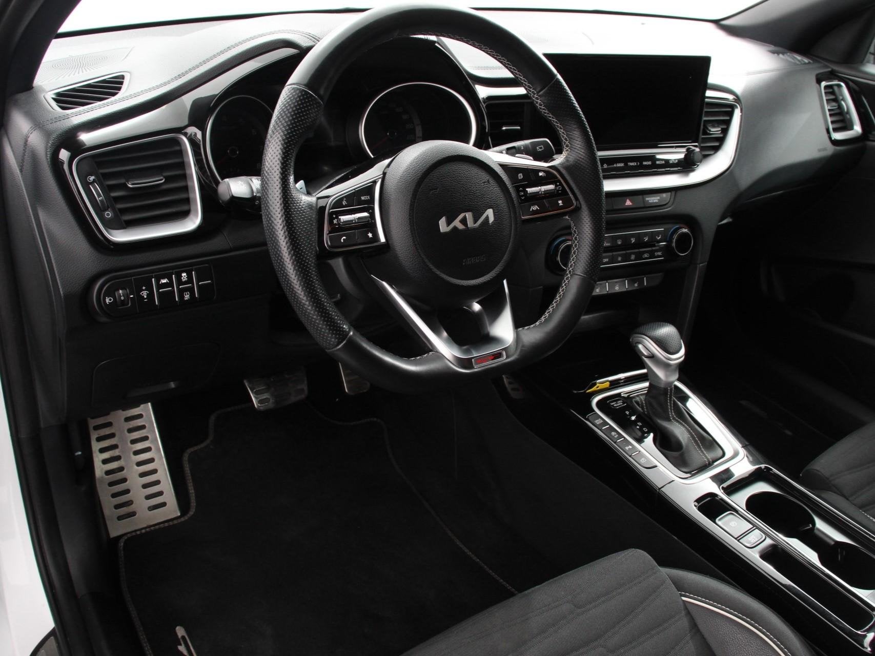 Kia ProCeed 1.5 T-GDi Automaat HEV GT-Line Climate control C, Auto's, Gebruikt, Euro 6, 4 cilinders, Wit