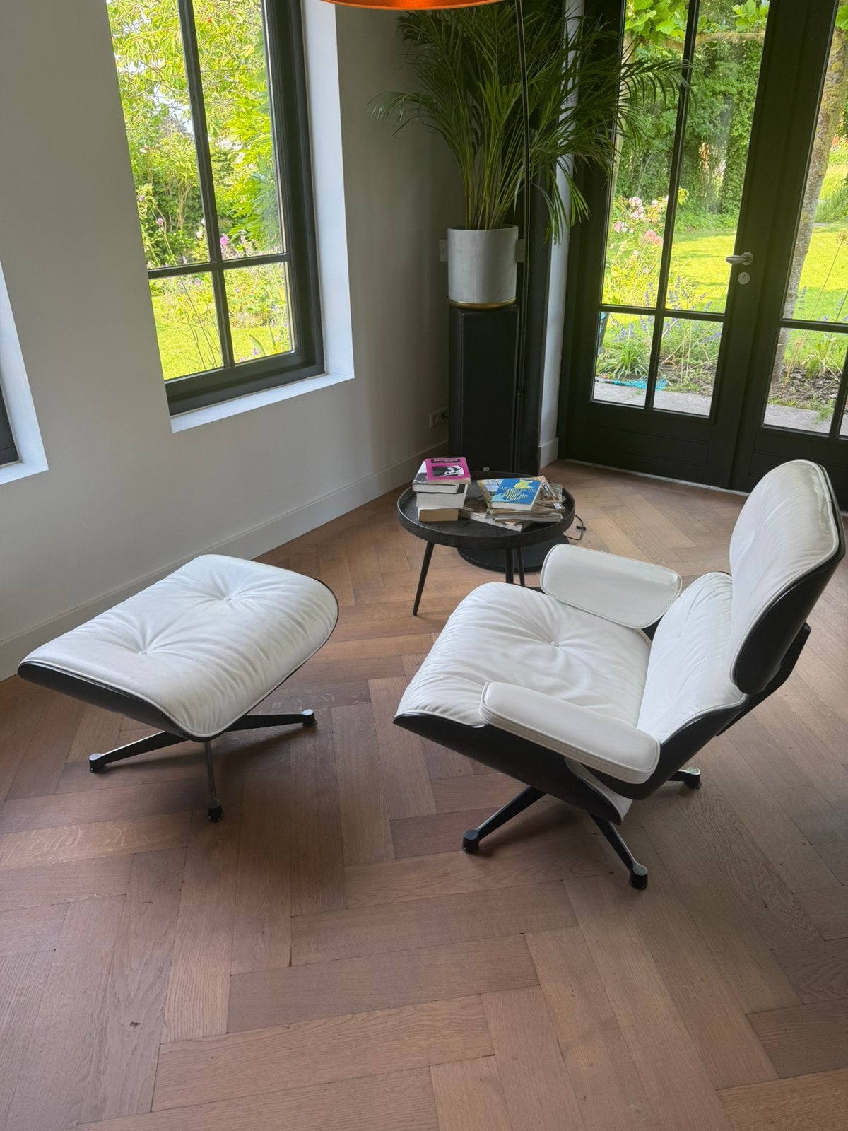 Originele Eames lounge chair + ottoman in leer, Ophalen, Gebruikt, Leer, Design, retro, vintage, mid century