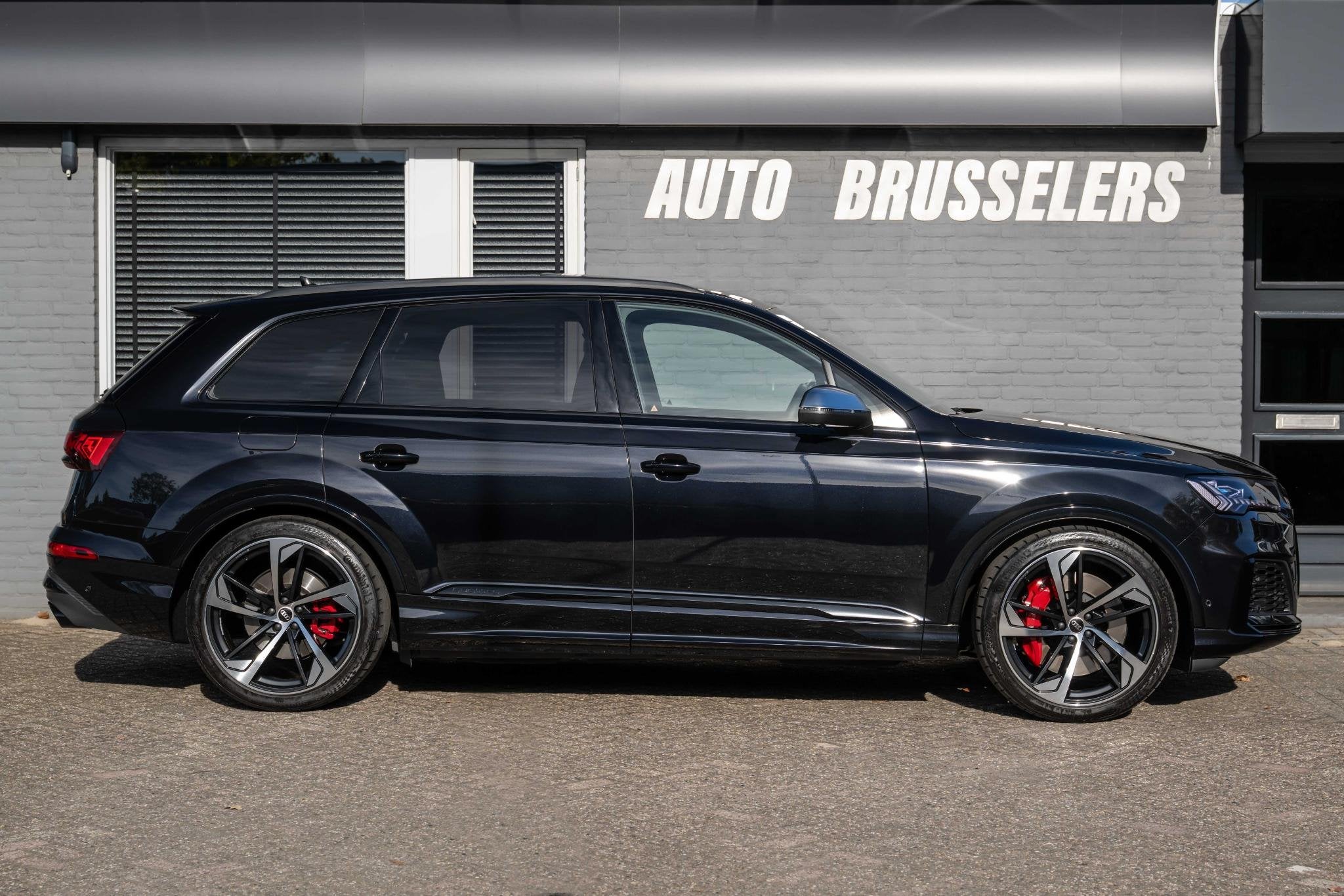 Audi SQ7 4.0 TFSI V8 quattro 7p MEGA Compleet !, Auto's, Automaat, SQ7, 2240 kg, Gebruikt
