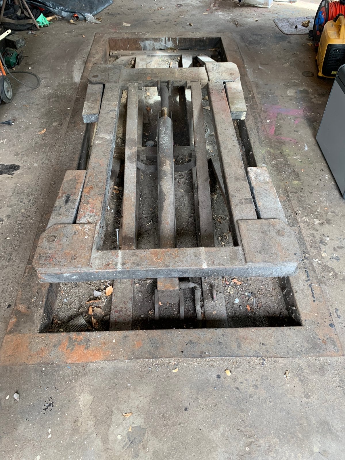 Hefbrug / poetsbrug 2,5 ton vaste prijs 650,-, Auto diversen, Ophalen, Gebruikt