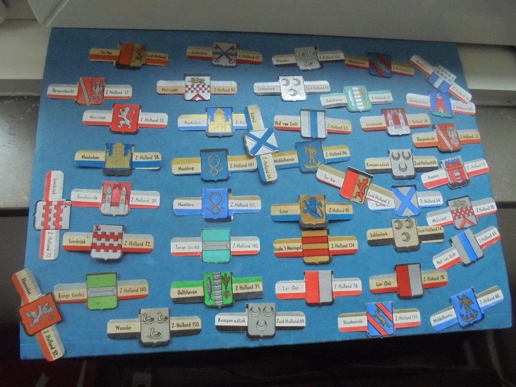 50 oude sigarenbanden wapenschild OUDE PLAATSEN NEDERLAND, Ophalen of Verzenden, Zo goed als nieuw, Sigarenbandjes
