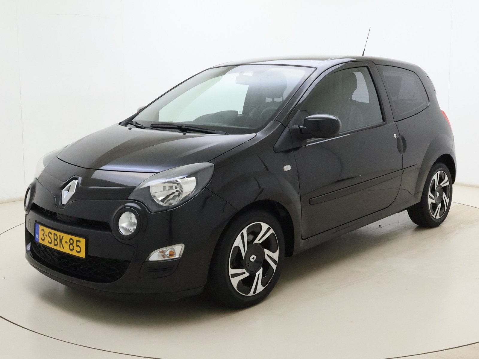 Unieke Twingo 1.2 | 17.500 km!!! | Dealer onderhouden | 2013, Auto's, Voorwielaandrijving, 839 kg, Twingo, 74 pk
