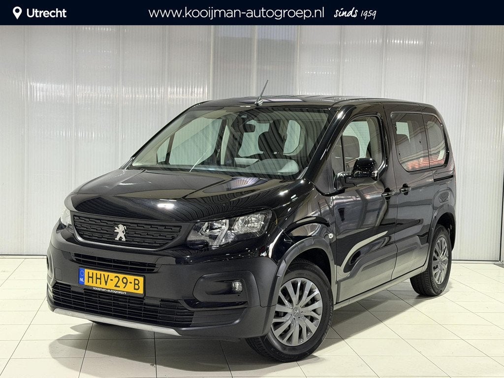 Peugeot Rifter 1.2 Puretech Active Pack | Rolstoel uitvoerin, Auto's, Peugeot, Voorwielaandrijving, Gebruikt, Euro 6, Zwart