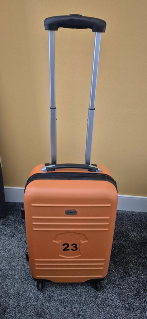 Handbagagekoffer, Sieraden, Tassen en Uiterlijk, Koffers, Wieltjes, 50 tot 60 cm, Hard kunststof, Ophalen of Verzenden