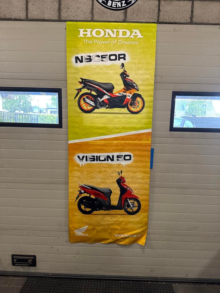 Honda NSC50R & Vision 50 Reclamedoek - Scooter Display, Ophalen, Reclamebord