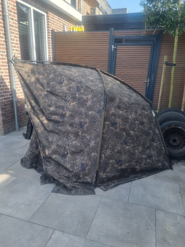 Nash titan t2 camo bivvy tent, Watersport en Boten, Ophalen, Zo goed als nieuw, Overige typen