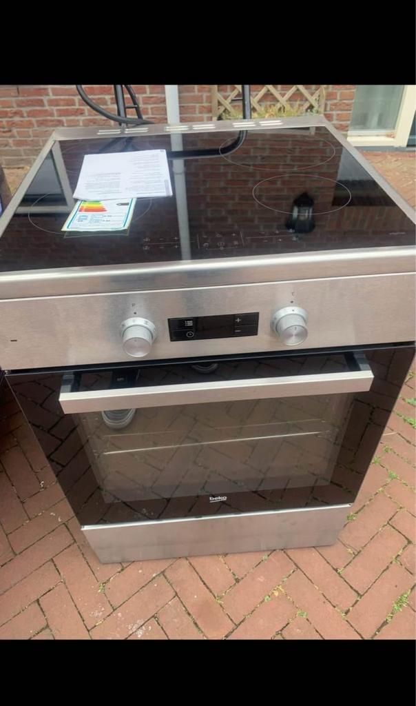 Netjes inductie fornuis met bezorgen, Zo goed als nieuw, Inductie, Vrijstaand, 85 tot 90 cm