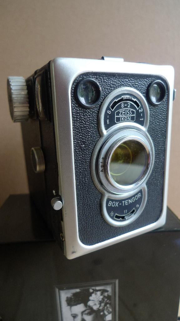 Zeiss Ikon, Box-Tengor 56/2  Met leren box, Ophalen of Verzenden, Gebruikt, Spiegelreflex, Overige Merken