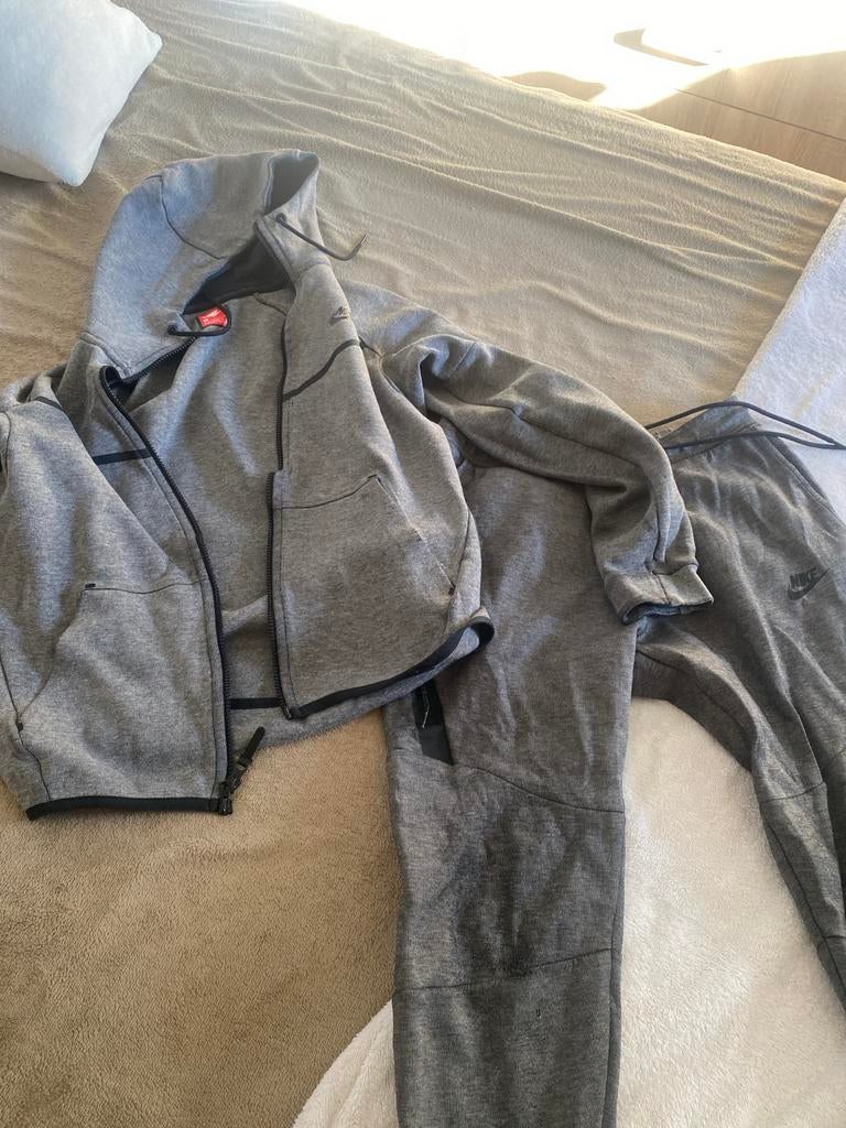 Nike Tech Fleece Trainingspak Grijs Maat S, Ophalen of Verzenden, Gedragen
