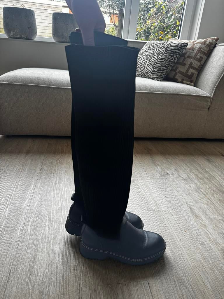 Zwarte overknee laarzen maat 38 - Zo goed als nieuw, Kleding | Dames, Schoenen, Hoge laarzen, Zwart, Ophalen of Verzenden, Zo goed als nieuw
