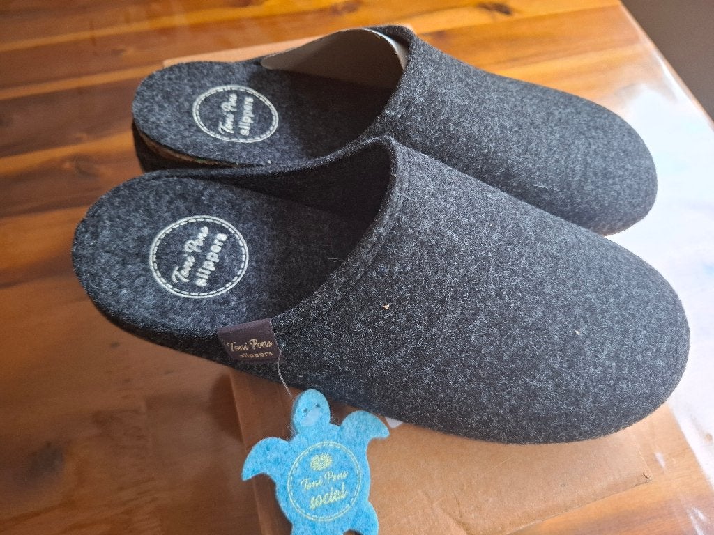 Toni Pons slippers/pantoffels zwart mt 40, Zwart, Nieuw, Ophalen of Verzenden, Pantoffels of Sloffen