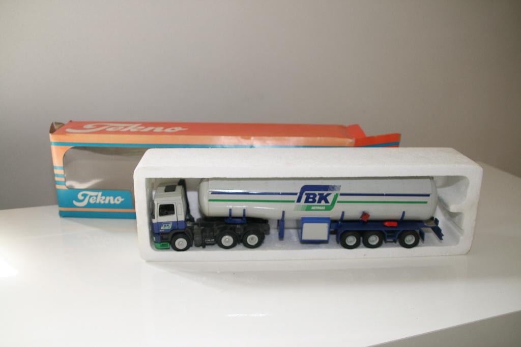 Vintage model Tekno DAF95 ATI BK Autogas schaal 1:50 in doos, Tekno Toys B.V., Rotterdamseweg 370a 2629 HG Delft, Zo goed als nieuw