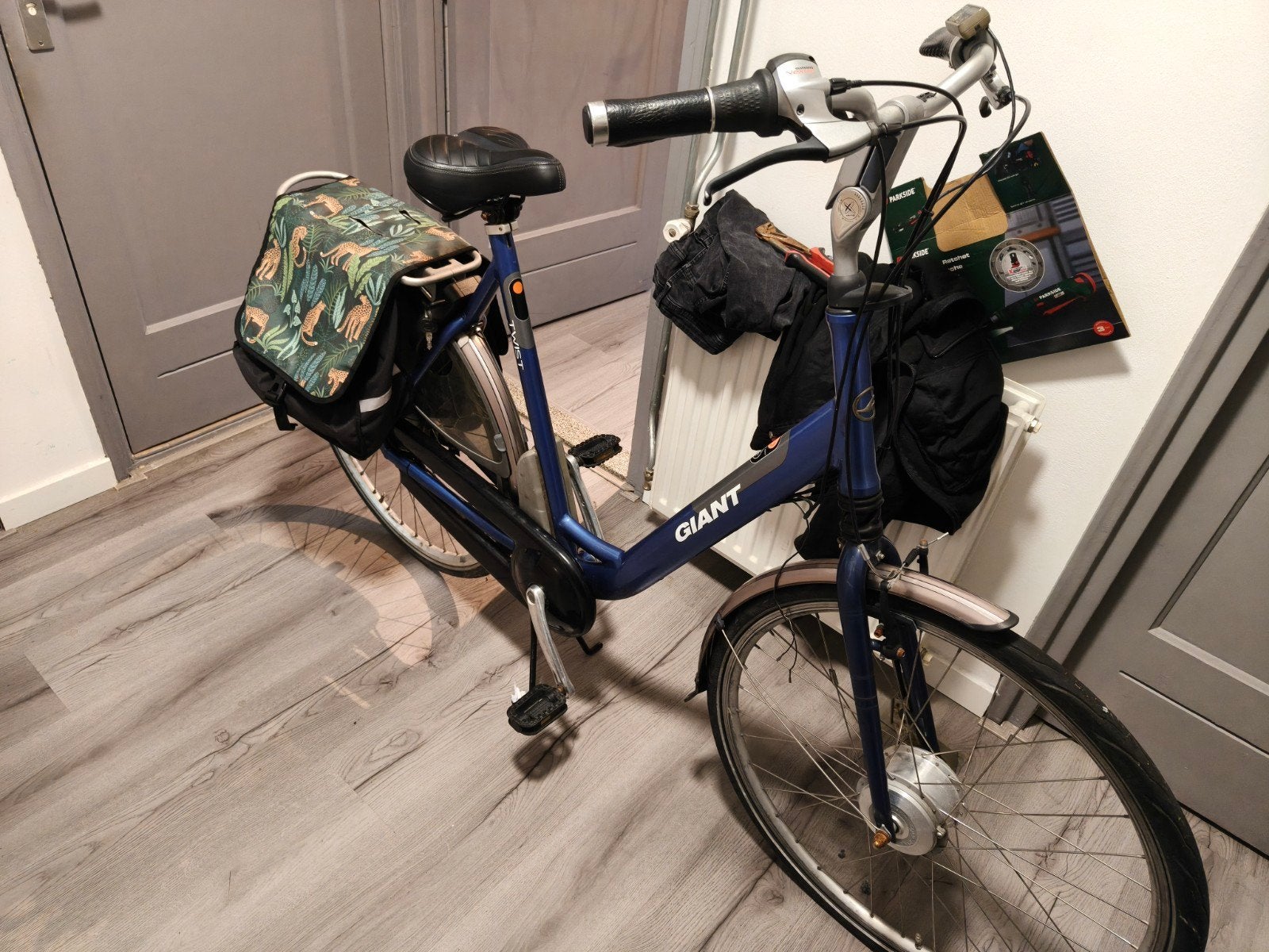 nette elektrische fiets met dubbele accu, 56 cm of meer, Ophalen, Zo goed als nieuw, Giant