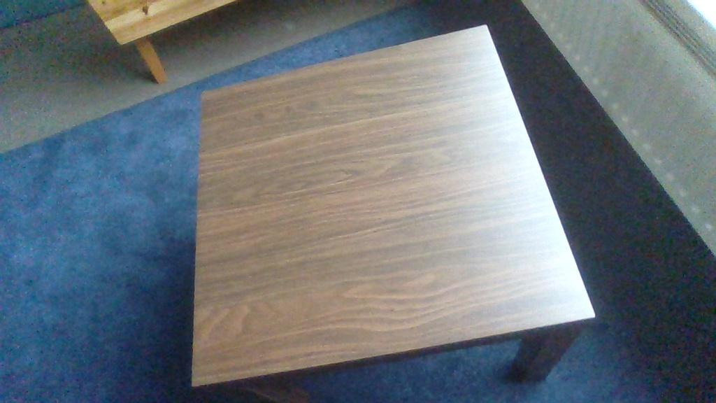 Ikea bijzet tafeltje, Huis en Inrichting, Tafels | Bijzettafels, Vierkant, 55 tot 75 cm, Zo goed als nieuw, Ikea