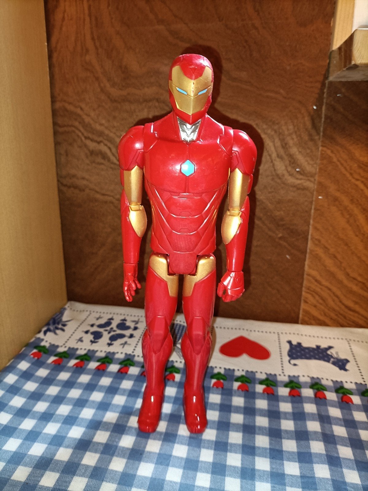 Iron man pop 29 cm groot, Ophalen of Verzenden, Zo goed als nieuw, Pop