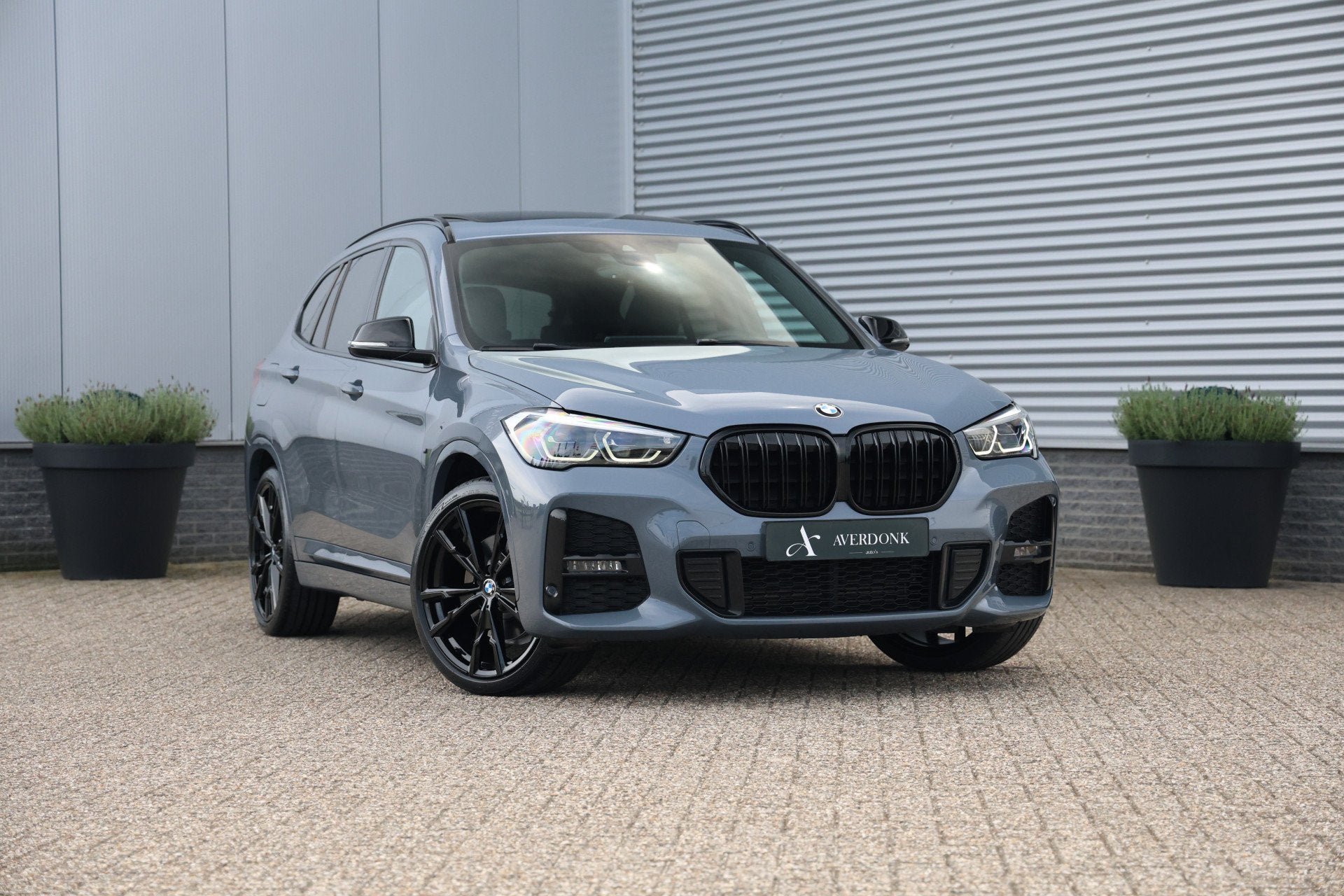 BMW X1 xDrive25e 220pk M-Sport Pano|Memory|H&K|Leder|Stuurvw, Auto's, Dealer onderhouden, Gebruikt, Bedrijf, Vierwielaandrijving