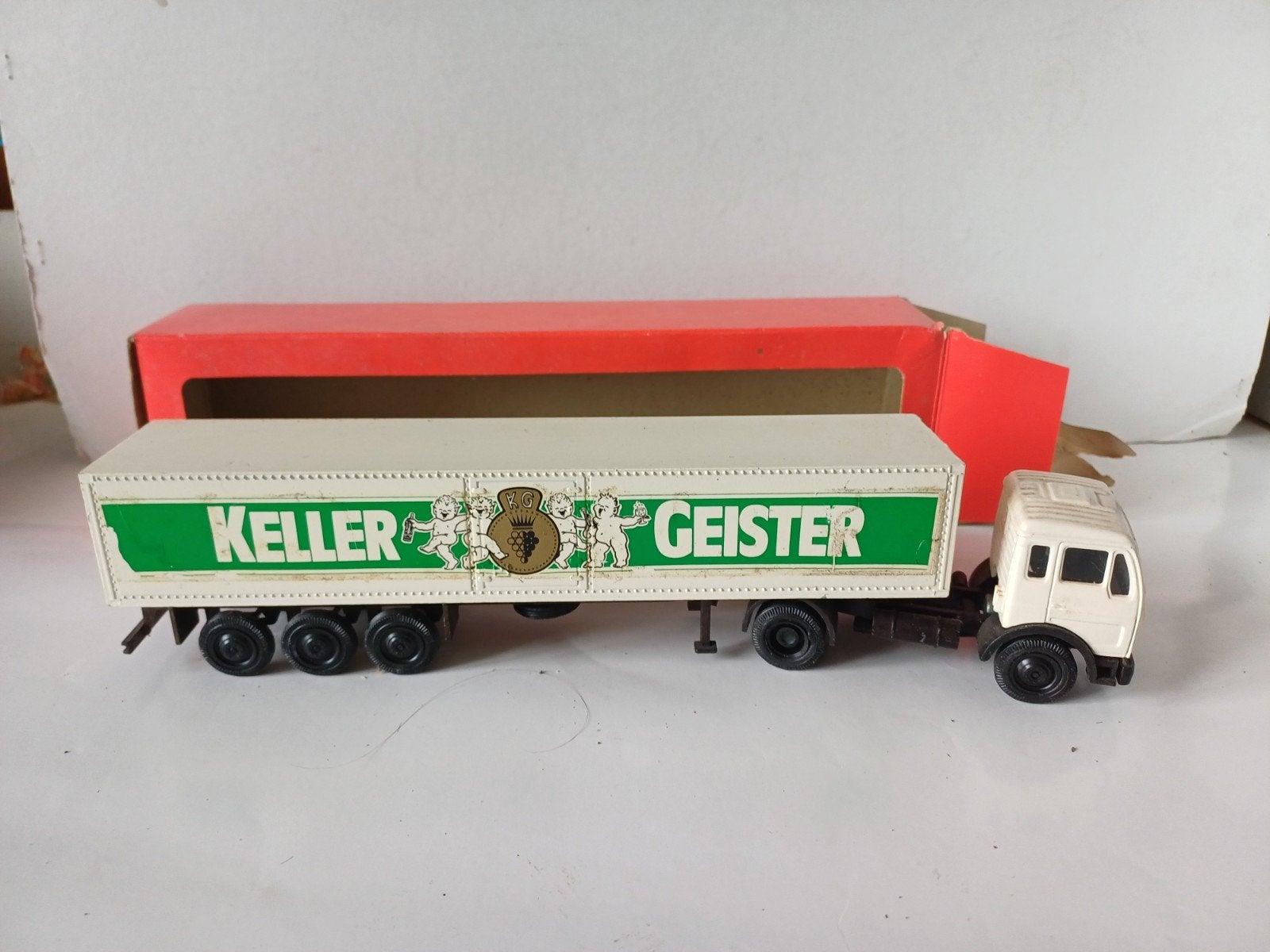Nzg Conrad Germany Mercedes 1:50 truck lkw Keller Geister be, Hobby en Vrije tijd, Modelauto's | 1:50, Ophalen of Verzenden, Zo goed als nieuw