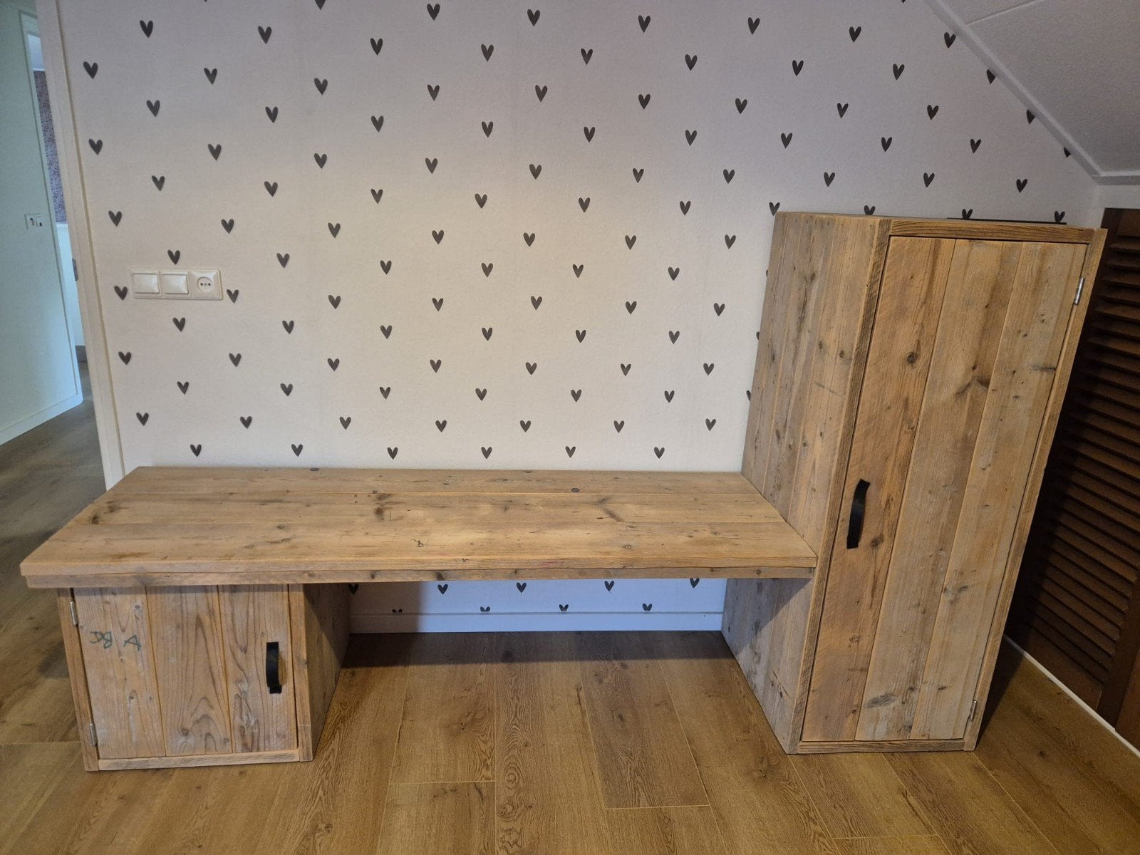 Steigerhout bureau, Ophalen, Hout, Kinderbureau, Zo goed als nieuw