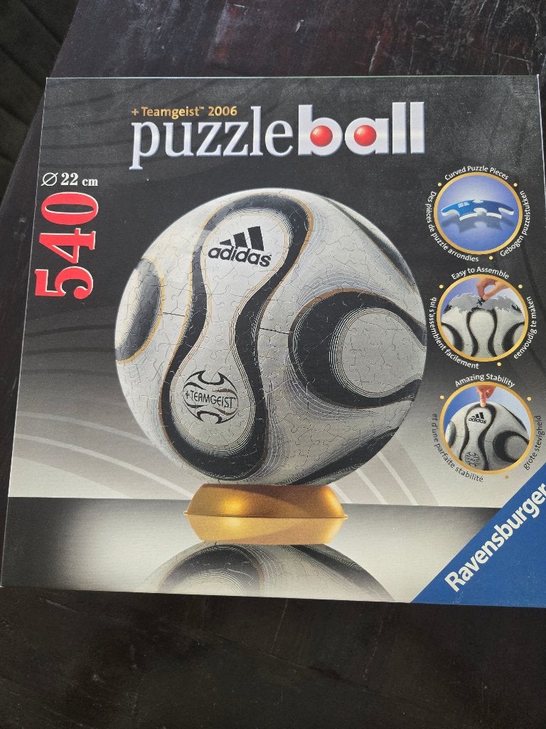 Ravensburger puzzelball  Adidas 2006, Kinderen en Baby's, Speelgoed | Kinderpuzzels, Ophalen of Verzenden, Meer dan 50 stukjes