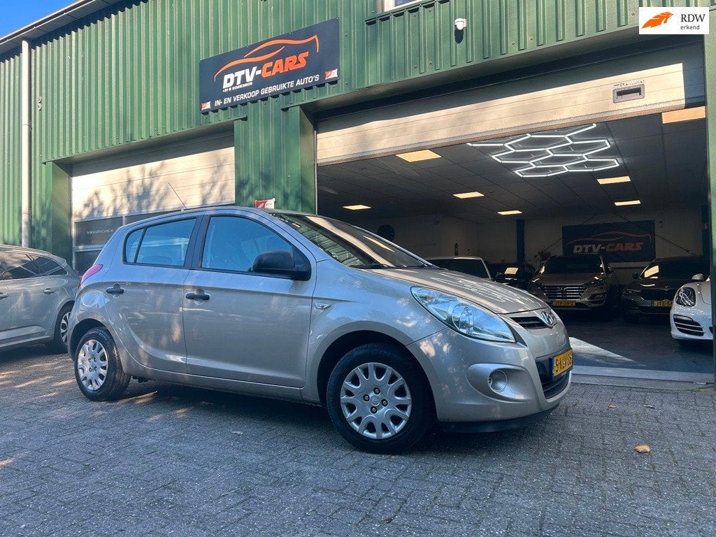 Hyundai I20 5 deurs airco 1.2i i-Drive, Auto's, Hyundai, Bedrijf, Te koop, i20, ABS, Airbags, Airconditioning, Boordcomputer, Centrale vergrendeling
