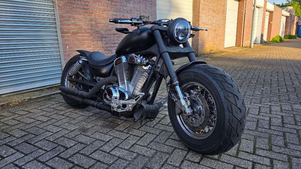 VS1400 special custom (collor = read ad), Motoren, Motoren | Suzuki, Particulier, Overig, 2 cilinders, Ophalen