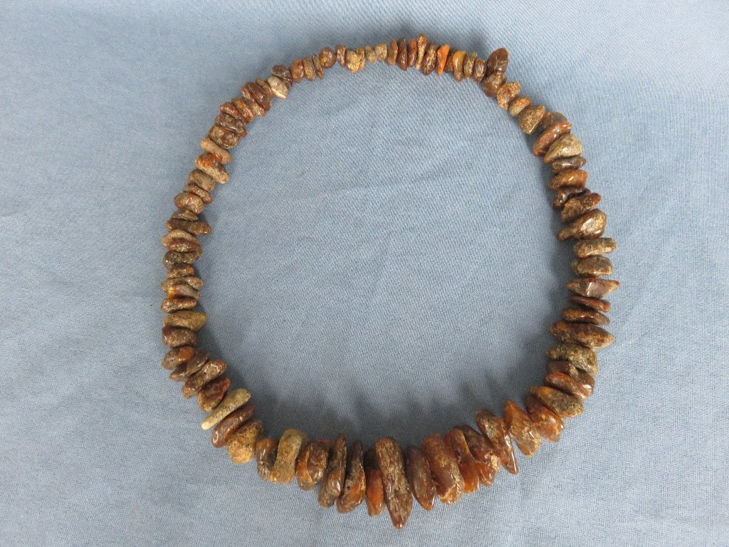 Hals ketting in bruin barnsteen - 20e eeuw – lengte = 62 cm, Sieraden, Tassen en Uiterlijk, Kettingen, Ophalen of Verzenden, Gebruikt