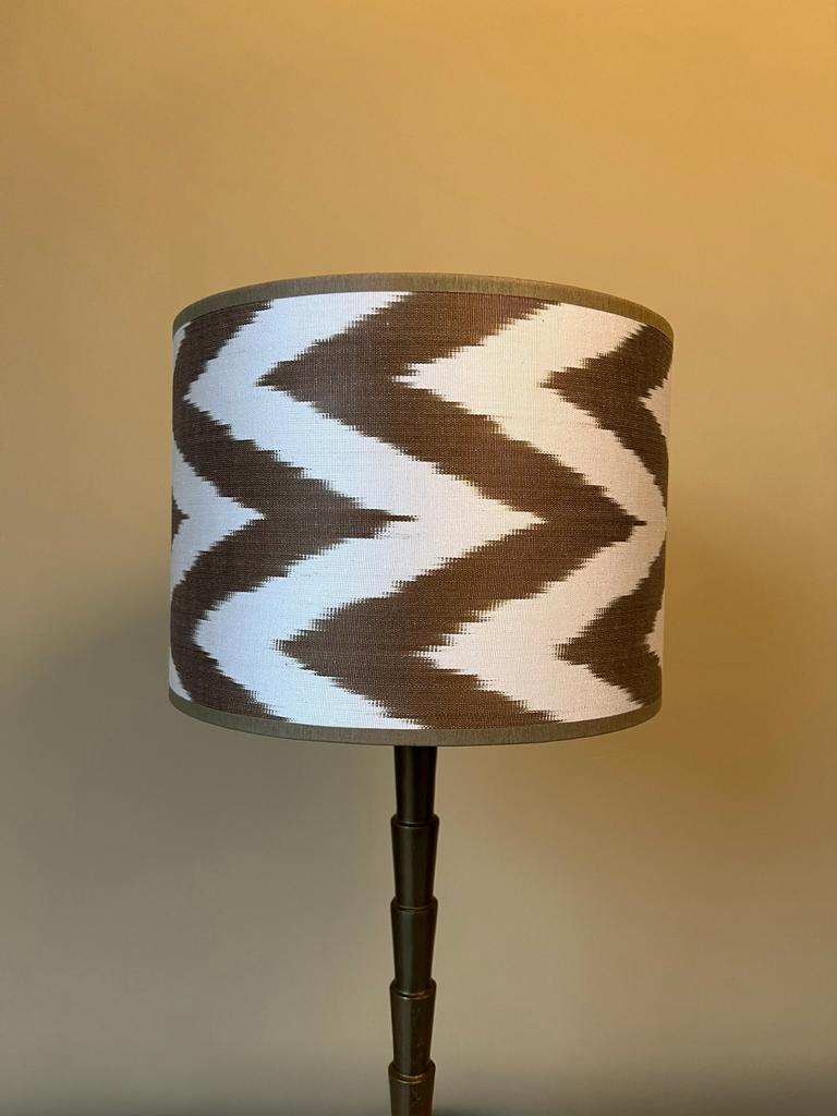 Bruine ikat lampenkap - 25x18 cm - Atelier Rondé, Rond, Nieuw, Ophalen of Verzenden, Bruin