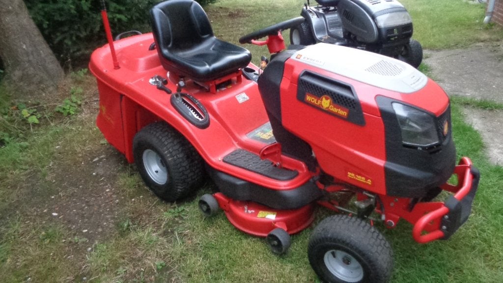 wegens inruil wolf zitmaaier met vangbak semi automaat, Tuin en Terras, Zitmaaiers, Ophalen, Gebruikt, Wolf, Nederland