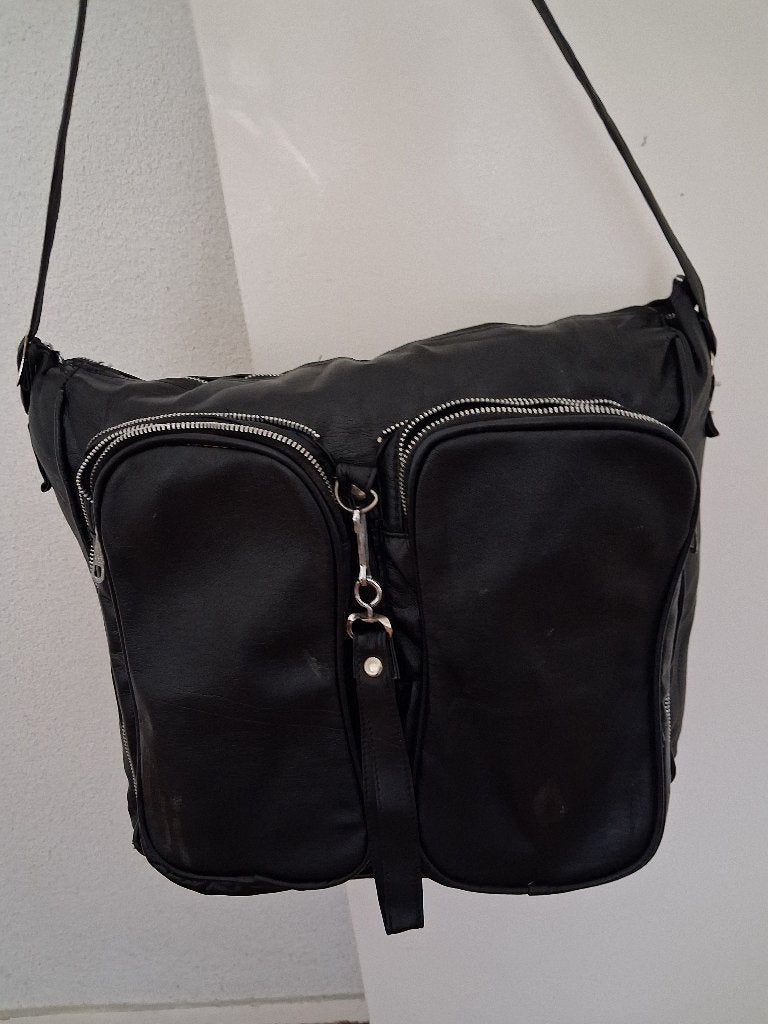 zwart polstasje dat je kunt uitvouwen, 30 cm of meer, Gebruikt, Zwart, Minder dan 40 cm