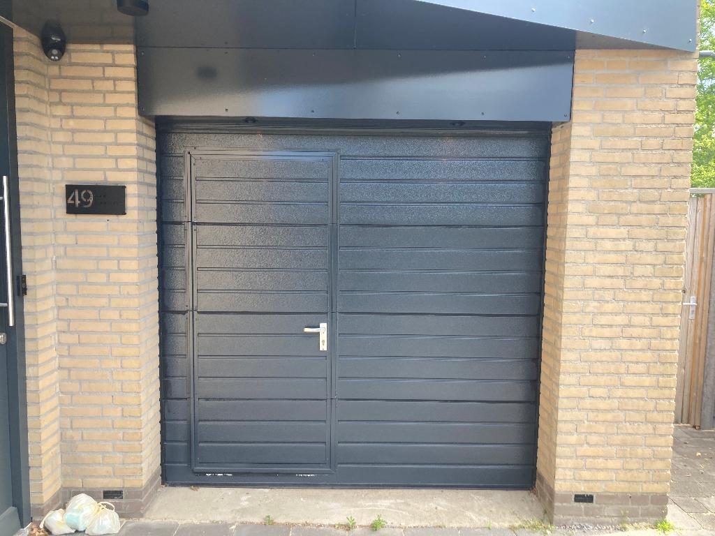 Garagedeur met loopdeur, Gebruikt, 120 cm of meer, Garagedeur, Ophalen of Verzenden