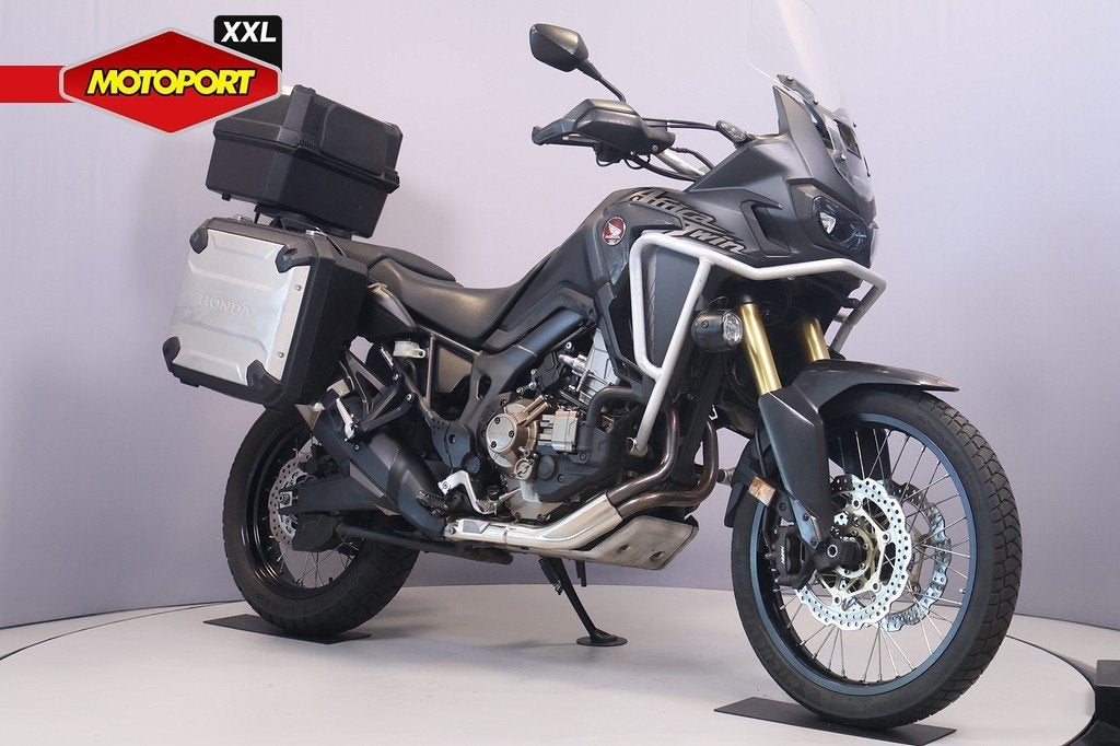 Honda CRF 1000 AFRICA TWIN DCT (bj 2017), Motoren, Honda Motor Europe Ltd, Toermotor, Customer.service@honda-eu.com, Rivium Boulevard 200-234
2909 LK  Capelle aan den Ijssel, NL
