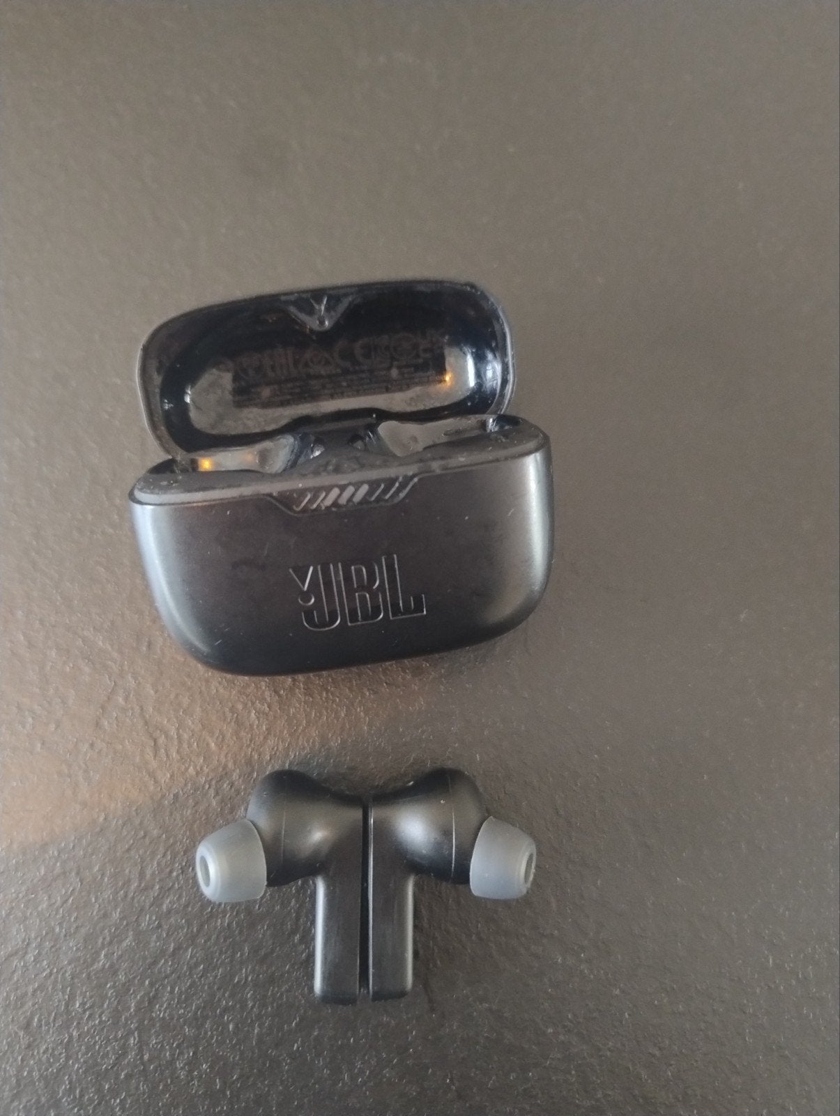 JBL tune 230, Gebruikt, Zwart, In gehoorgang (in-ear), Ophalen of Verzenden