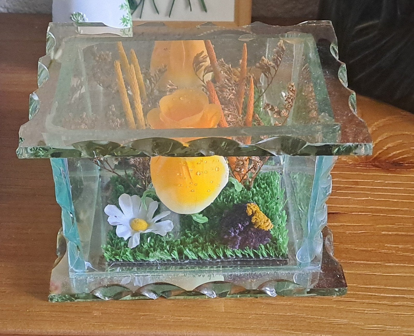 Glazen roos decoratie - Gele roos in glazen huisje, Ophalen of Verzenden, Zo goed als nieuw, Modern, Glas