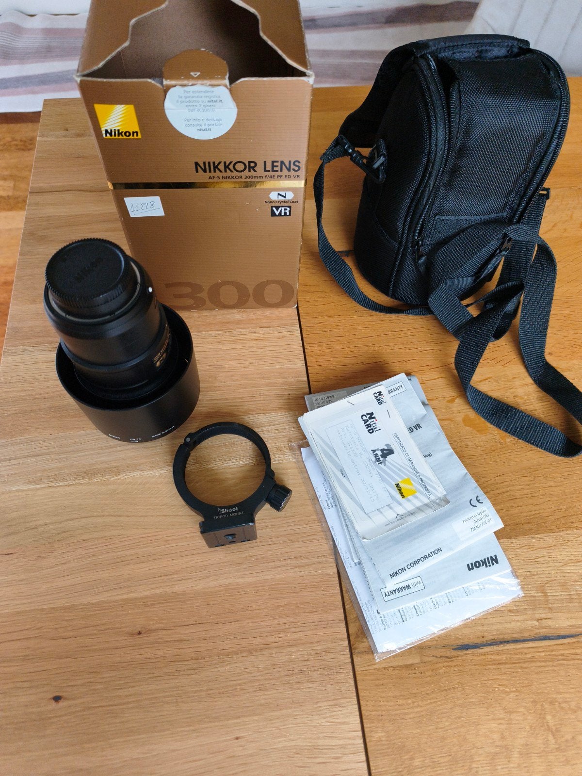 Nikon AF-S NIKKOR 300mm f/4E PF ED VR Telelens, Audio, Tv en Foto, Fotografie | Lenzen en Objectieven, Nikon, Zo goed als nieuw