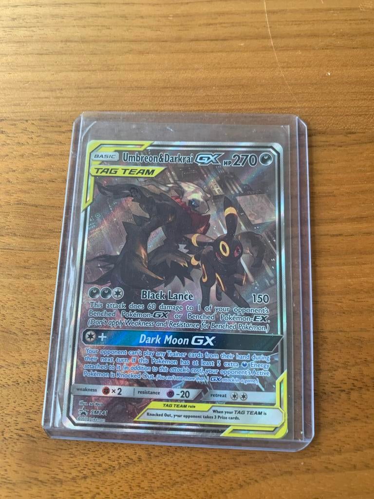 Umbreon & Darkrai GX TAG TEAM Pokémon kaart, Ophalen of Verzenden, Zo goed als nieuw, Losse kaart